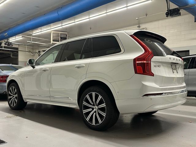 2024 Volvo XC90 Plus Bright Theme