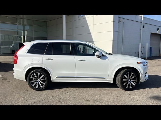 2024 Volvo XC90 Plus Bright Theme