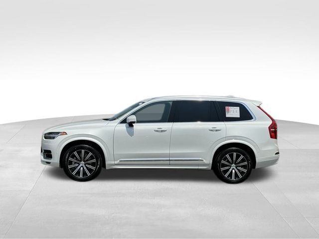 2024 Volvo XC90 Plus Bright Theme