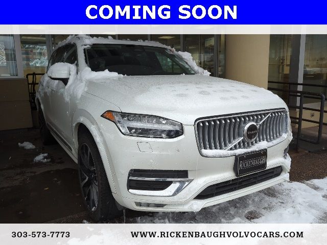 2024 Volvo XC90 Plus Bright Theme