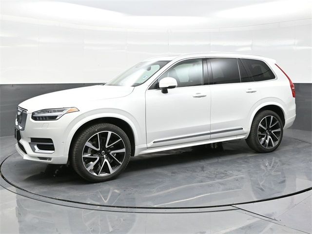 2024 Volvo XC90 Plus Bright Theme