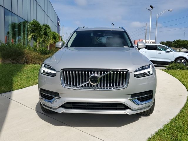 2024 Volvo XC90 Plus Bright Theme