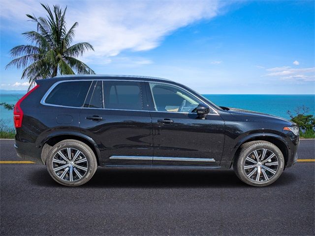 2024 Volvo XC90 Plus Bright Theme