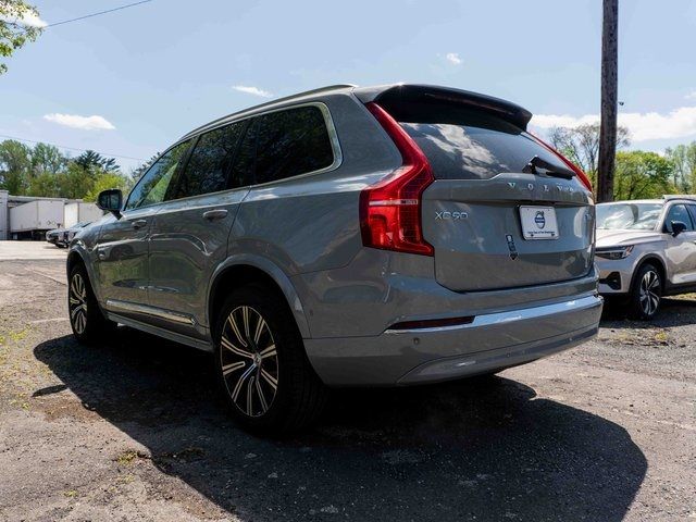 2024 Volvo XC90 Plus Bright Theme