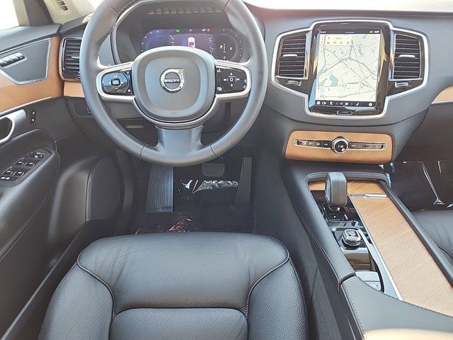 2024 Volvo XC90 Plus Bright Theme