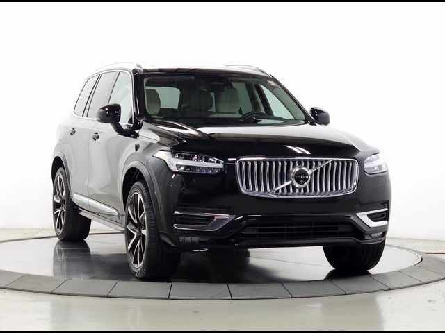 2024 Volvo XC90 Plus Bright Theme