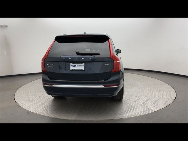 2024 Volvo XC90 Plus Bright Theme