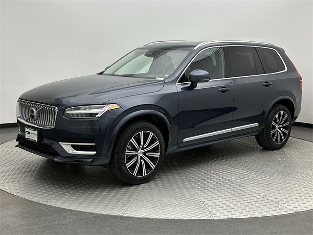 2024 Volvo XC90 Plus Bright Theme