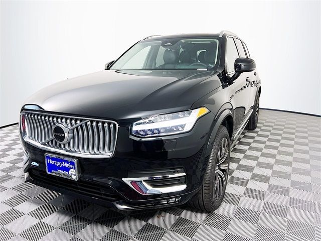 2024 Volvo XC90 Plus Bright Theme