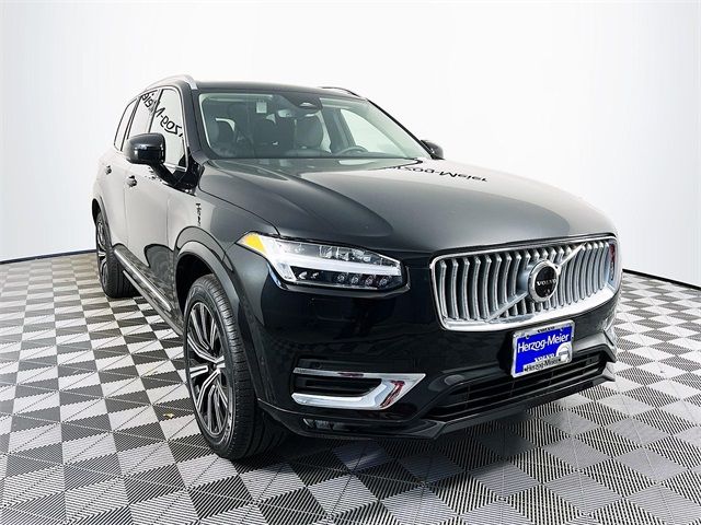 2024 Volvo XC90 Plus Bright Theme