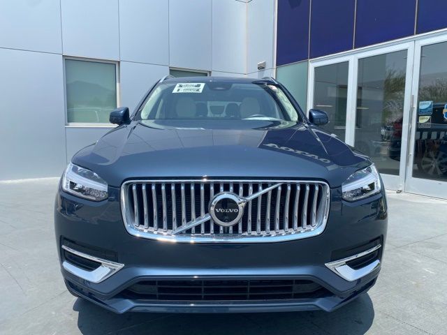 2024 Volvo XC90 Plus Bright Theme