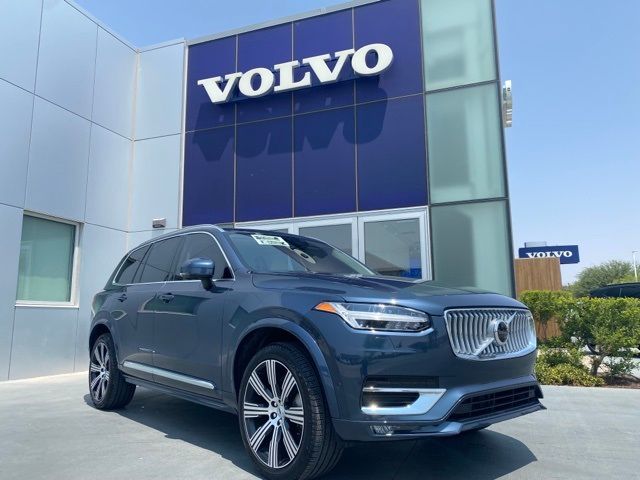 2024 Volvo XC90 Plus Bright Theme