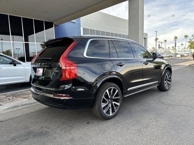 2024 Volvo XC90 Plus Bright Theme