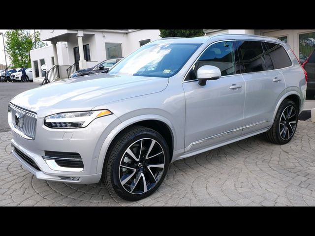 2024 Volvo XC90 Plus Bright Theme