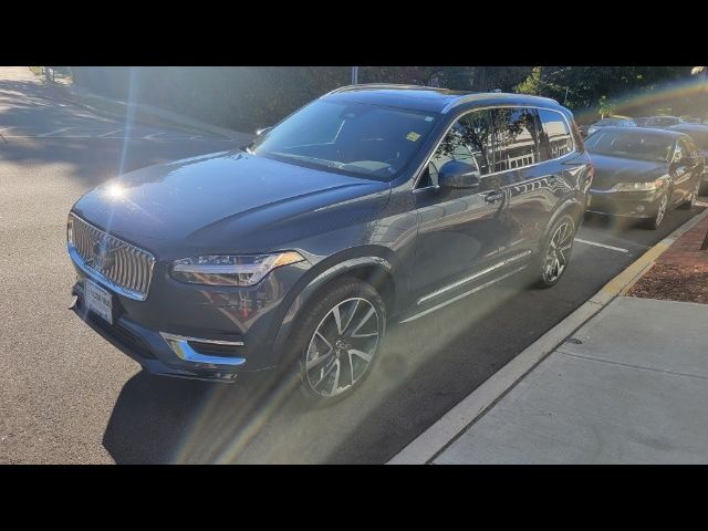 2024 Volvo XC90 Plus Bright Theme