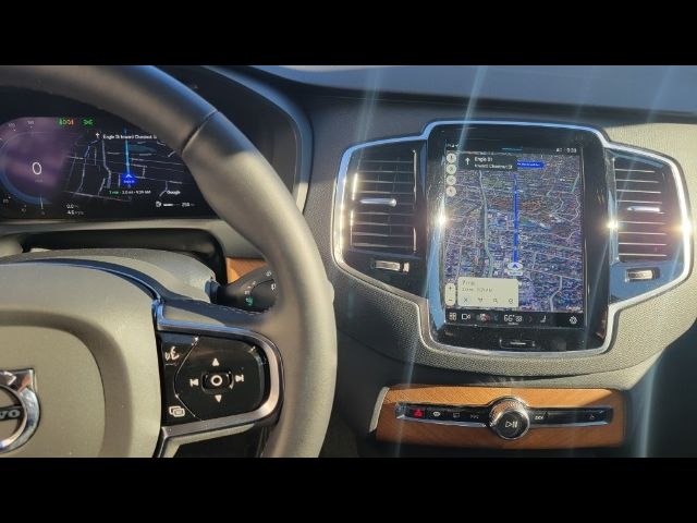 2024 Volvo XC90 Plus Bright Theme