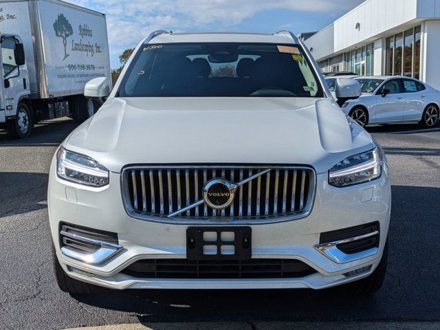 2024 Volvo XC90 Plus Bright Theme