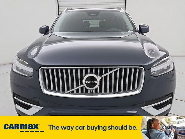 2024 Volvo XC90 Plus Bright Theme