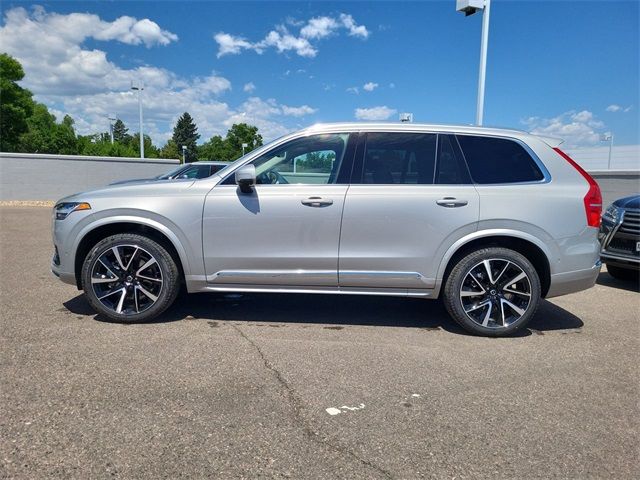 2024 Volvo XC90 Plus Bright Theme