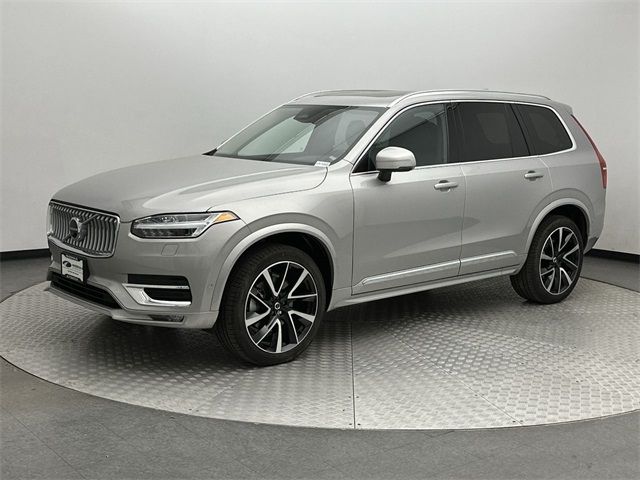 2024 Volvo XC90 Plus Bright Theme