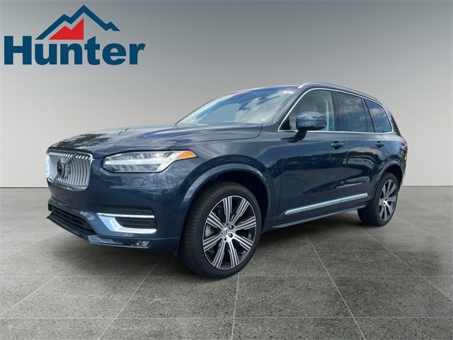 2024 Volvo XC90 Plus Bright Theme