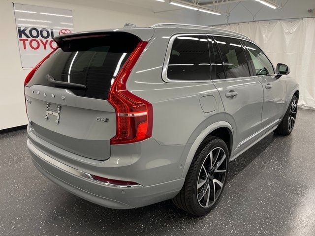 2024 Volvo XC90 Plus Bright Theme