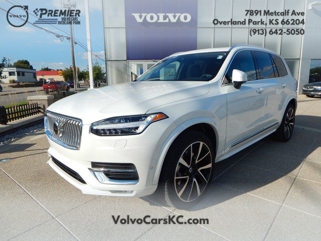 2024 Volvo XC90 Plus Bright Theme