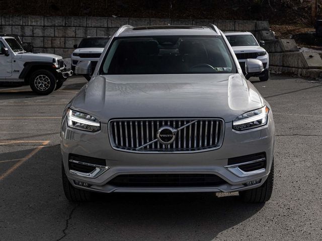 2024 Volvo XC90 Plus Bright Theme