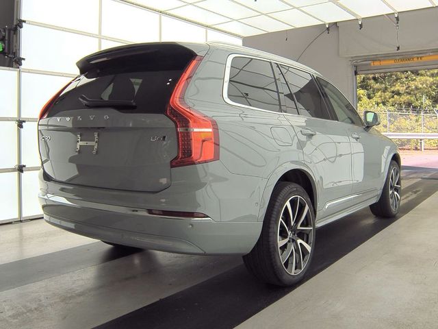 2024 Volvo XC90 Plus Bright Theme