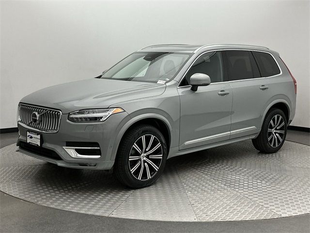 2024 Volvo XC90 Plus Bright Theme