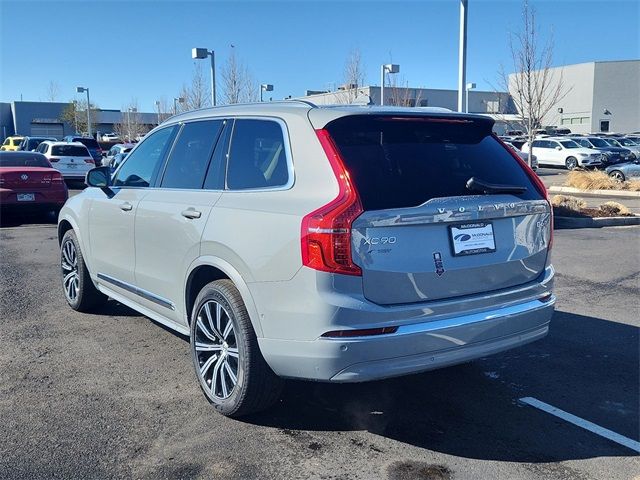 2024 Volvo XC90 Plus Bright Theme