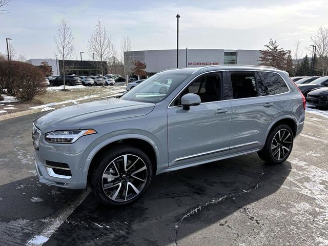 2024 Volvo XC90 Plus Bright Theme