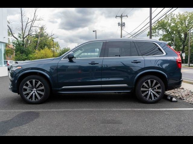 2024 Volvo XC90 Plus Bright Theme