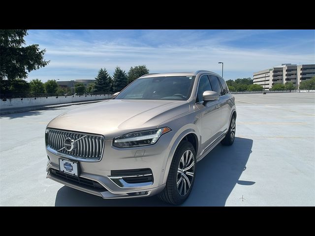 2024 Volvo XC90 Plus Bright Theme