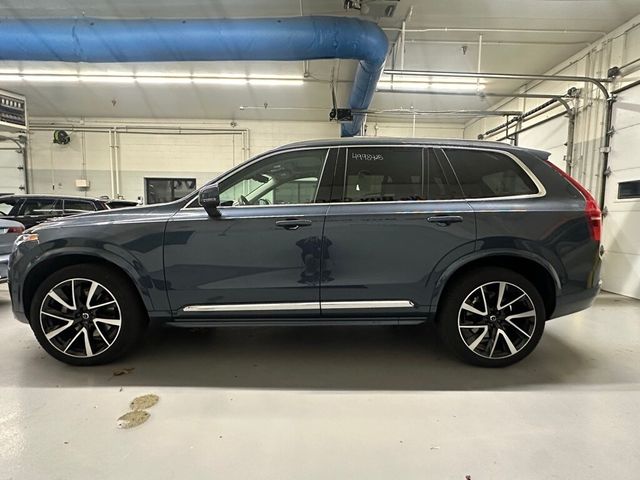 2024 Volvo XC90 Plus Bright Theme