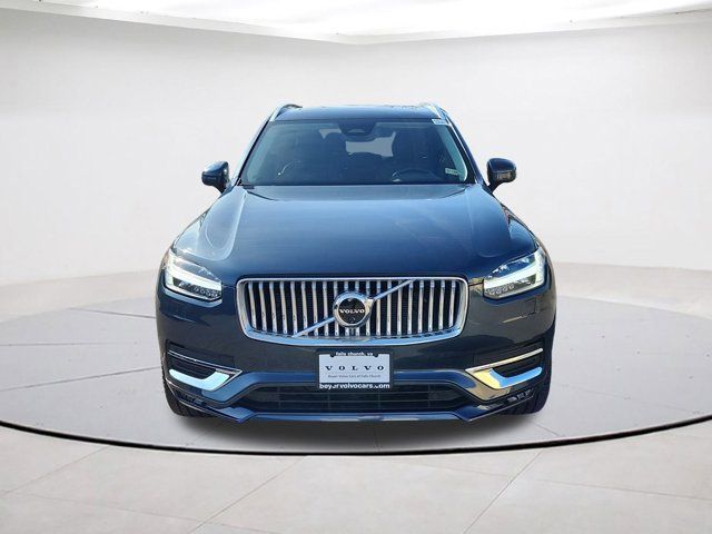 2024 Volvo XC90 Plus Bright Theme