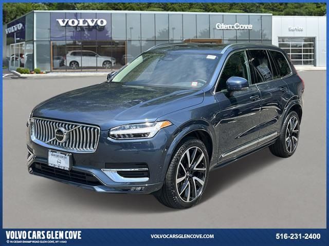 2024 Volvo XC90 Plus Bright Theme