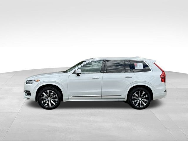 2024 Volvo XC90 Plus Bright Theme