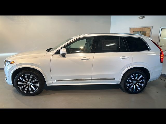 2024 Volvo XC90 Plus Bright Theme