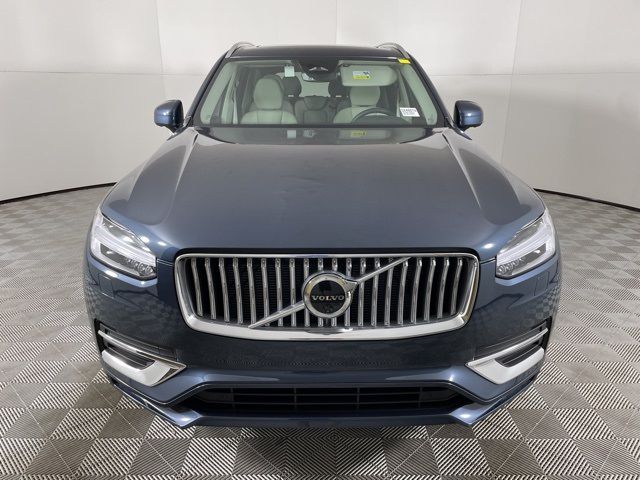 2024 Volvo XC90 Plus Bright Theme