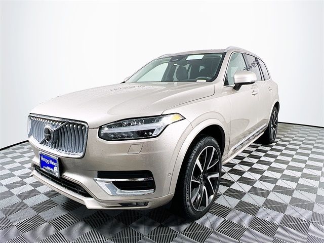 2024 Volvo XC90 Plus Bright Theme