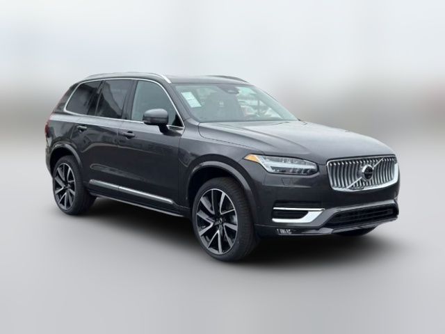 2024 Volvo XC90 Plus Bright Theme