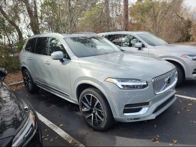 2024 Volvo XC90 Plus Bright Theme