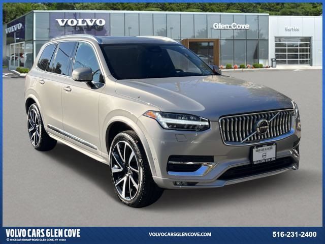 2024 Volvo XC90 Plus Bright Theme