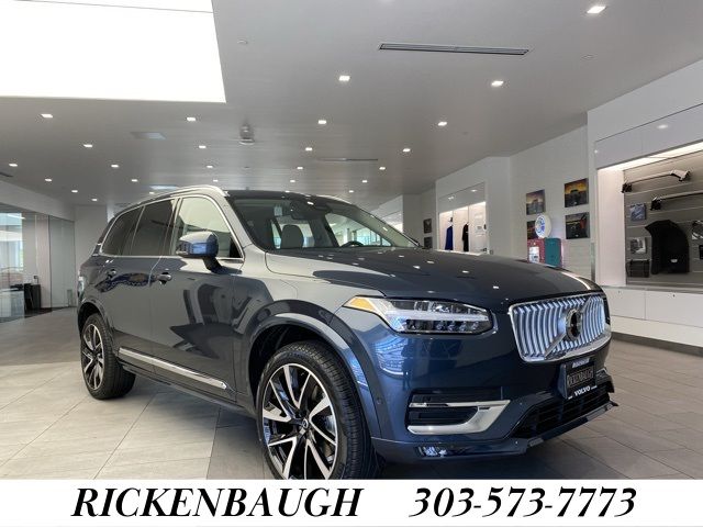 2024 Volvo XC90 Plus Bright Theme