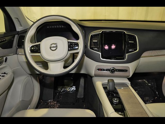 2024 Volvo XC90 Plus Bright Theme