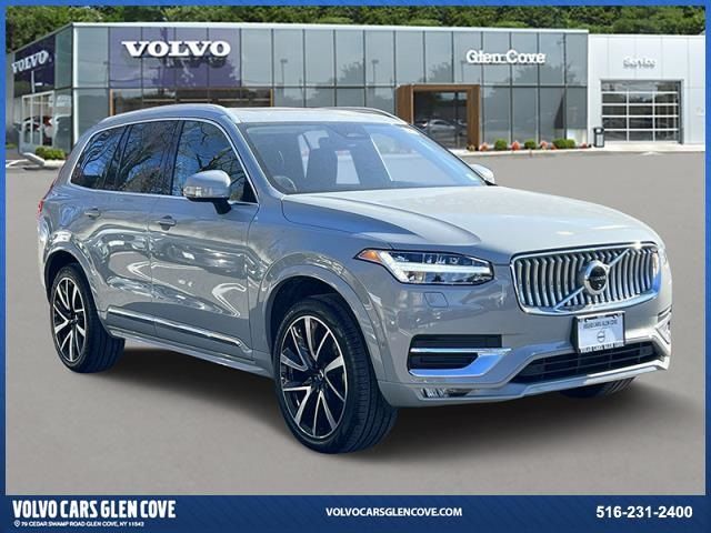 2024 Volvo XC90 Plus Bright Theme