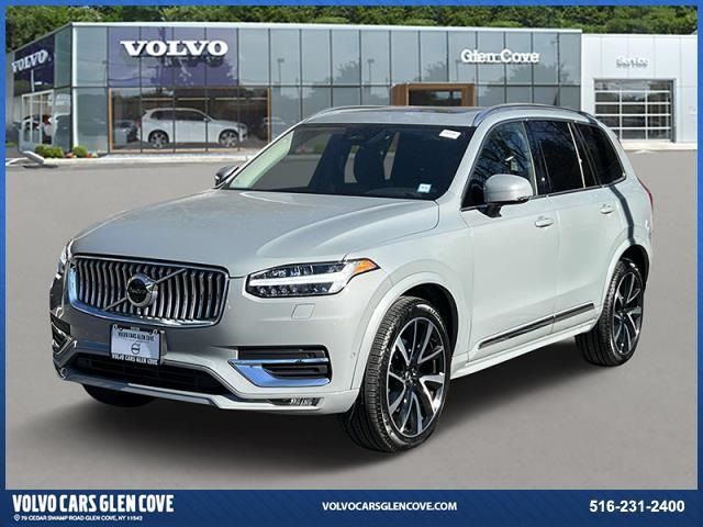 2024 Volvo XC90 Plus Bright Theme