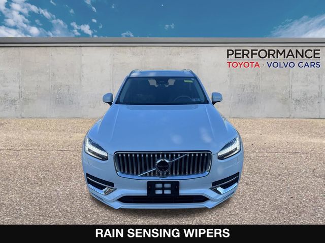 2024 Volvo XC90 Plus Bright Theme