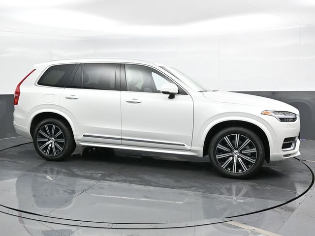 2024 Volvo XC90 Plus Bright Theme